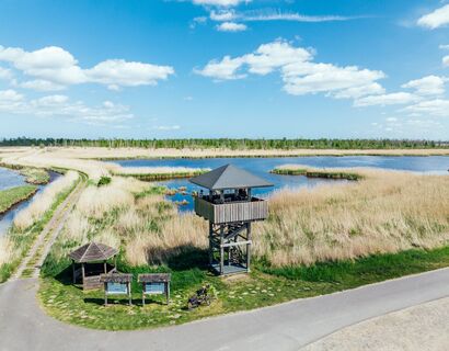 Witness tower in Bugewitz with a view of water