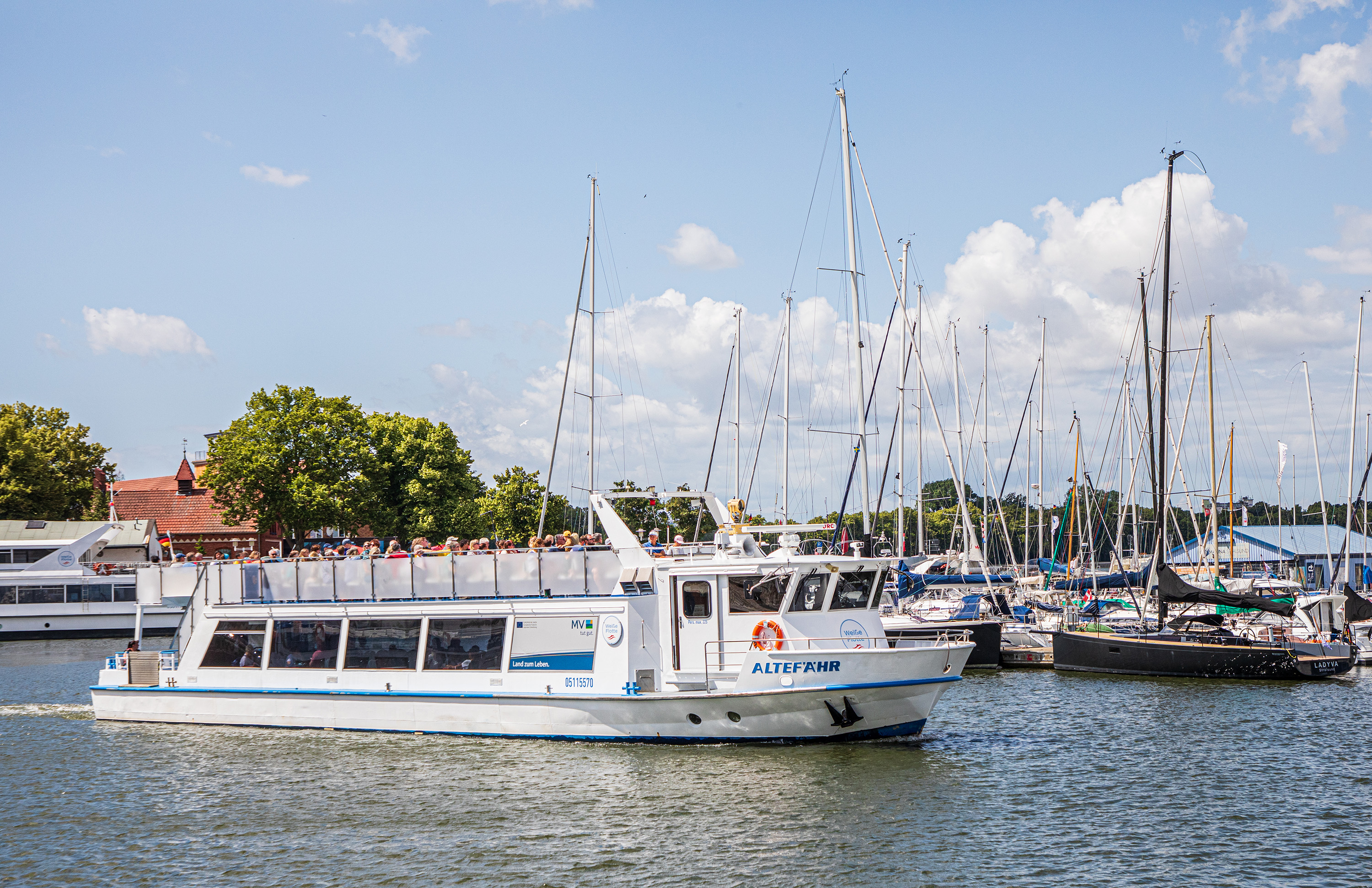 Hafenrundfahrt zur Mittwochsregatta