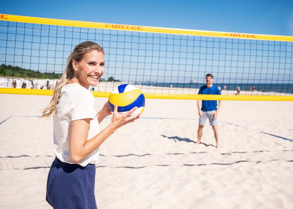 beach-volleyball-on-the-sports-beach-of-the-kaiserbaeder-1-copyright-martiem-fotografie